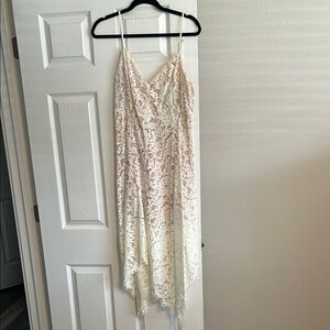 Elegant Cream Lace Dress